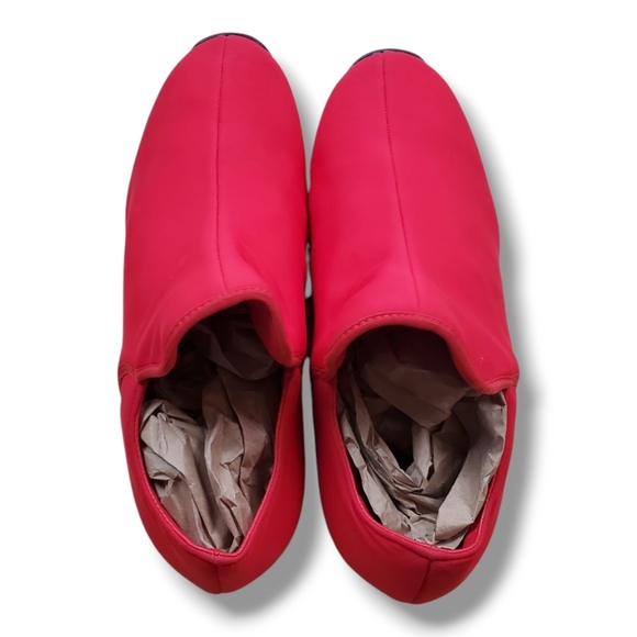 iRi WES I Red Low Top Sneaker | Red Women's Sneakers - Picture 6 of 11